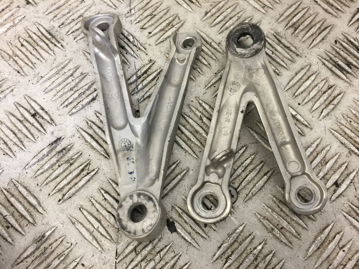 HONDA CB650 F CB 650 FA-E ENGINE BRACKETS YEAR 2014-2017 STOCK 609
