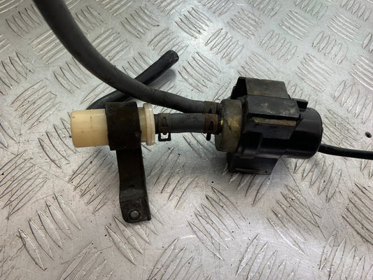 KAWASAKI ZX6R ZX6 J PETROL PUMP YEAR 2000 (CMB1312)