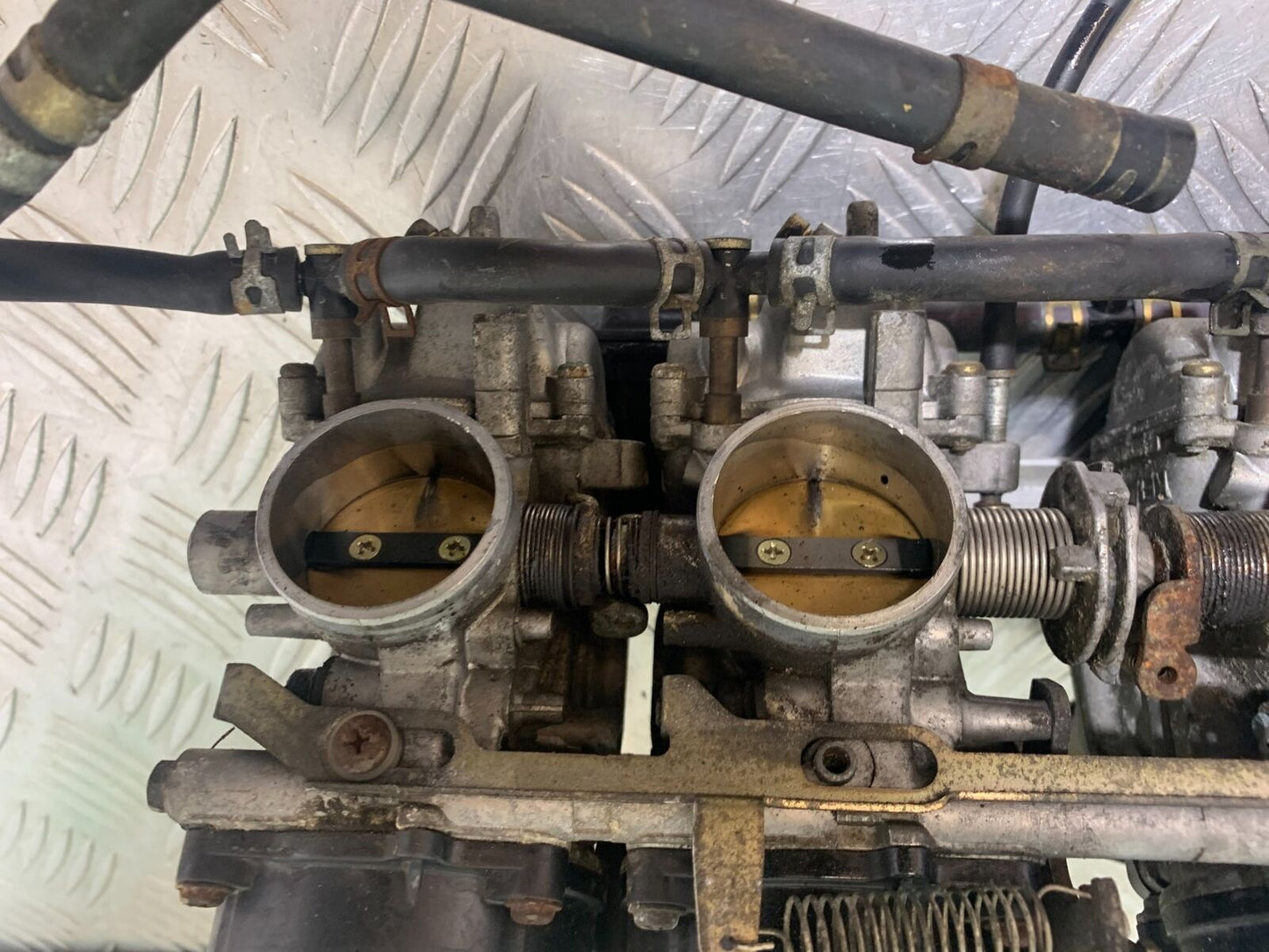 YAMAHA YZF600 YZF 600 THUNDERCAT CARBS   1996-2003 (CMB1134)
