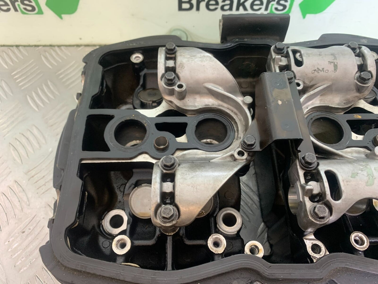 TRIUMPH THUNDERBIRD 1600 CYLINDER HEAD   YEAR 2011 (CMB1107)
