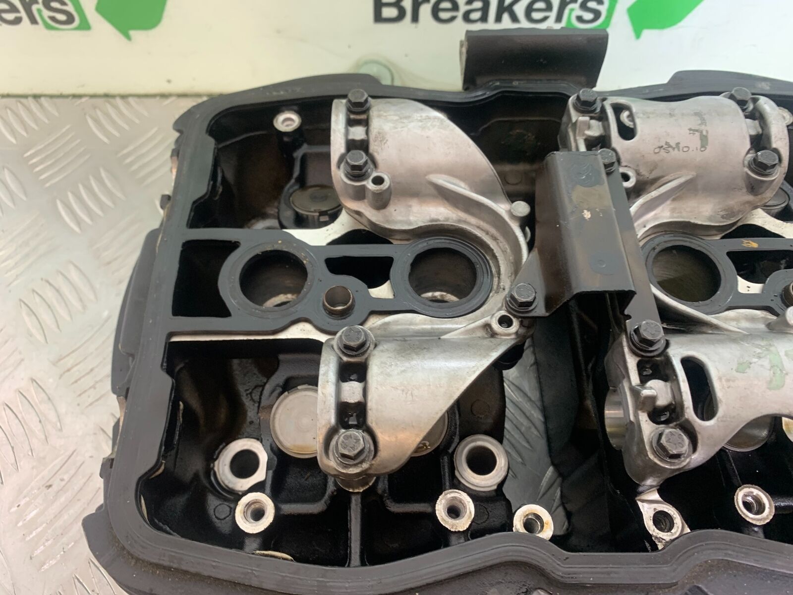 TRIUMPH THUNDERBIRD 1600 CYLINDER HEAD   YEAR 2011 (CMB1107)