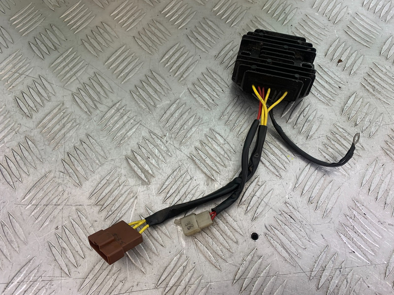 KTM RC125 RC 125 RC REGULATOR   2014 2017 (CMB1199)