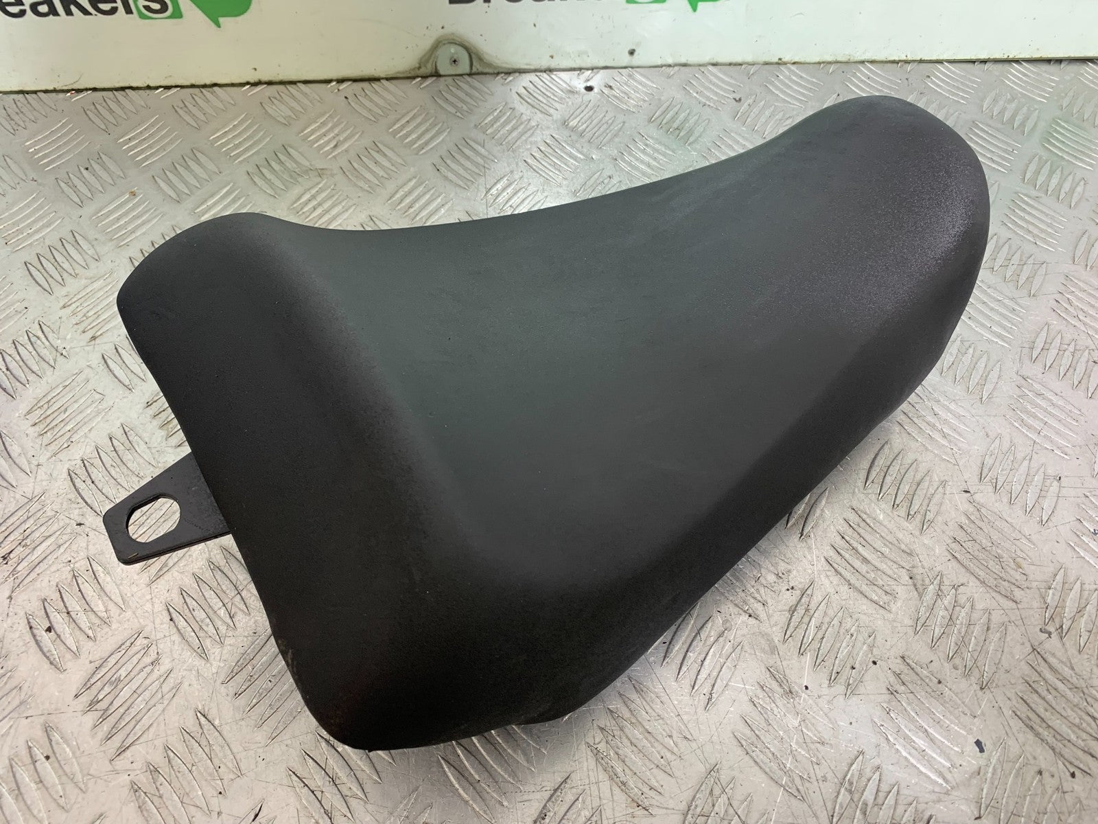 ROYAL ENFIELD HIMALAYAN 411 FRONT SEAT   YEAR 2018-2023 (CMB1279)