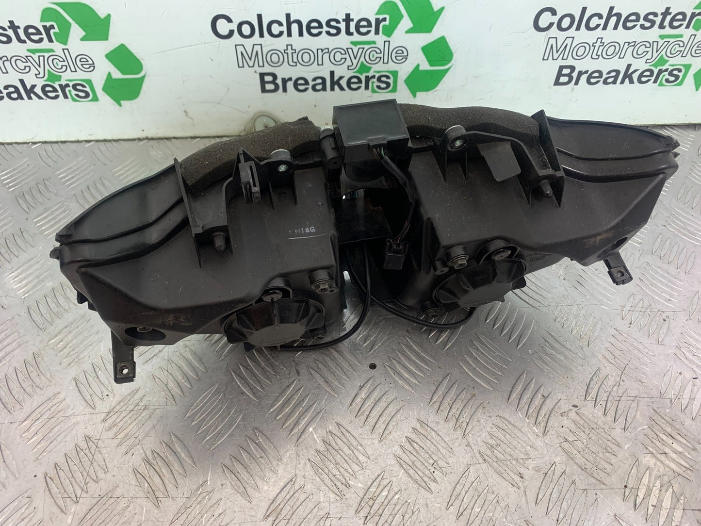 HONDA CBR1000 rr FIREBLADE HEADLIGHT YEAR 2012-2016 (CMB1198)