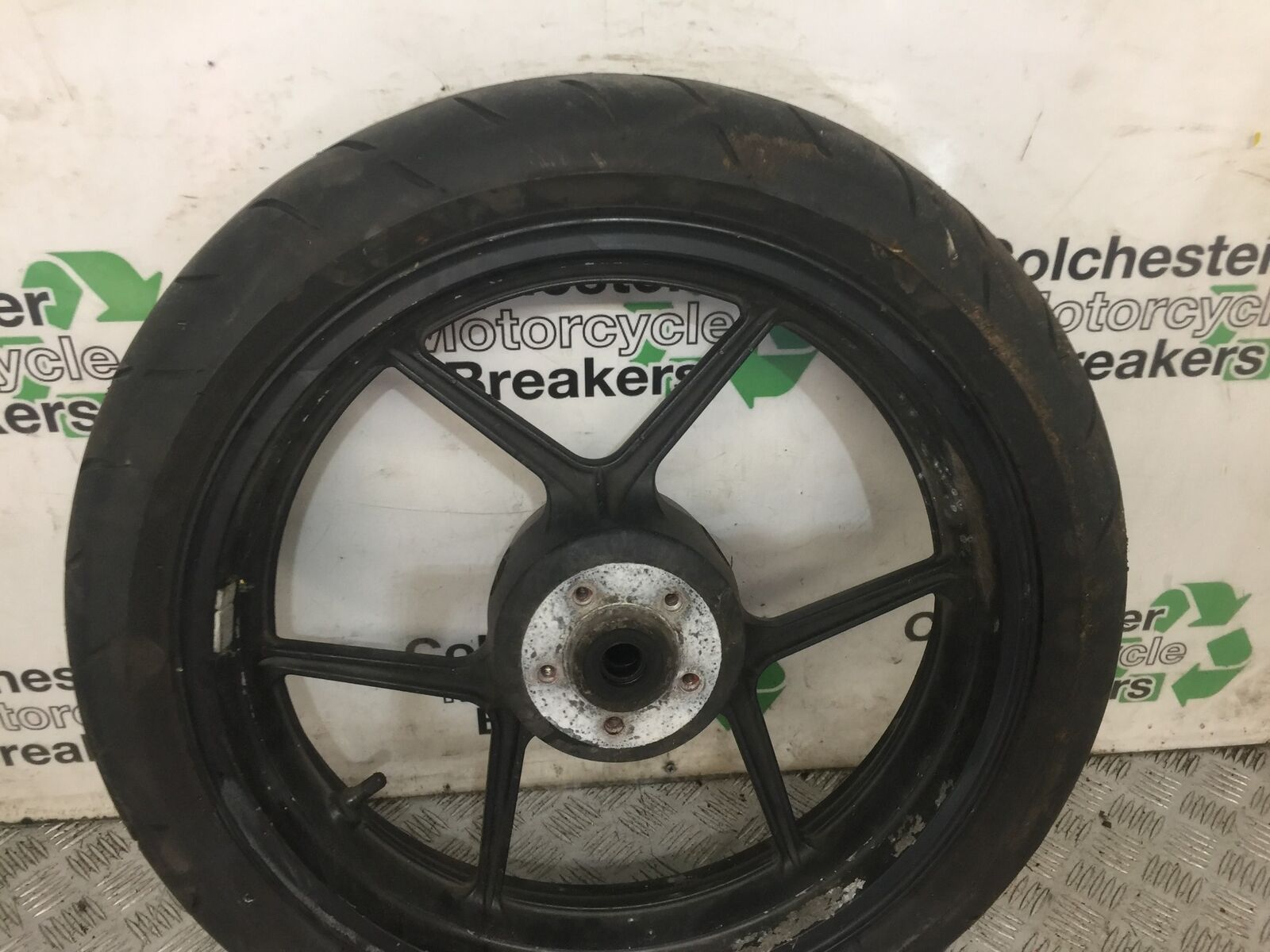 KAWASAKI Z750 Z 750 FRONT WHEEL  YEAR 2004-2006  (STOCK 871)