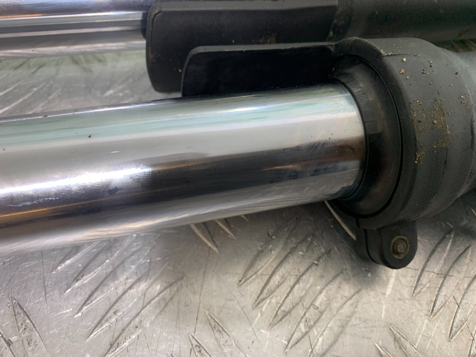 TRIUMPH 1050 SPRINT ST FORKS 2003-2011 (CMB1285)