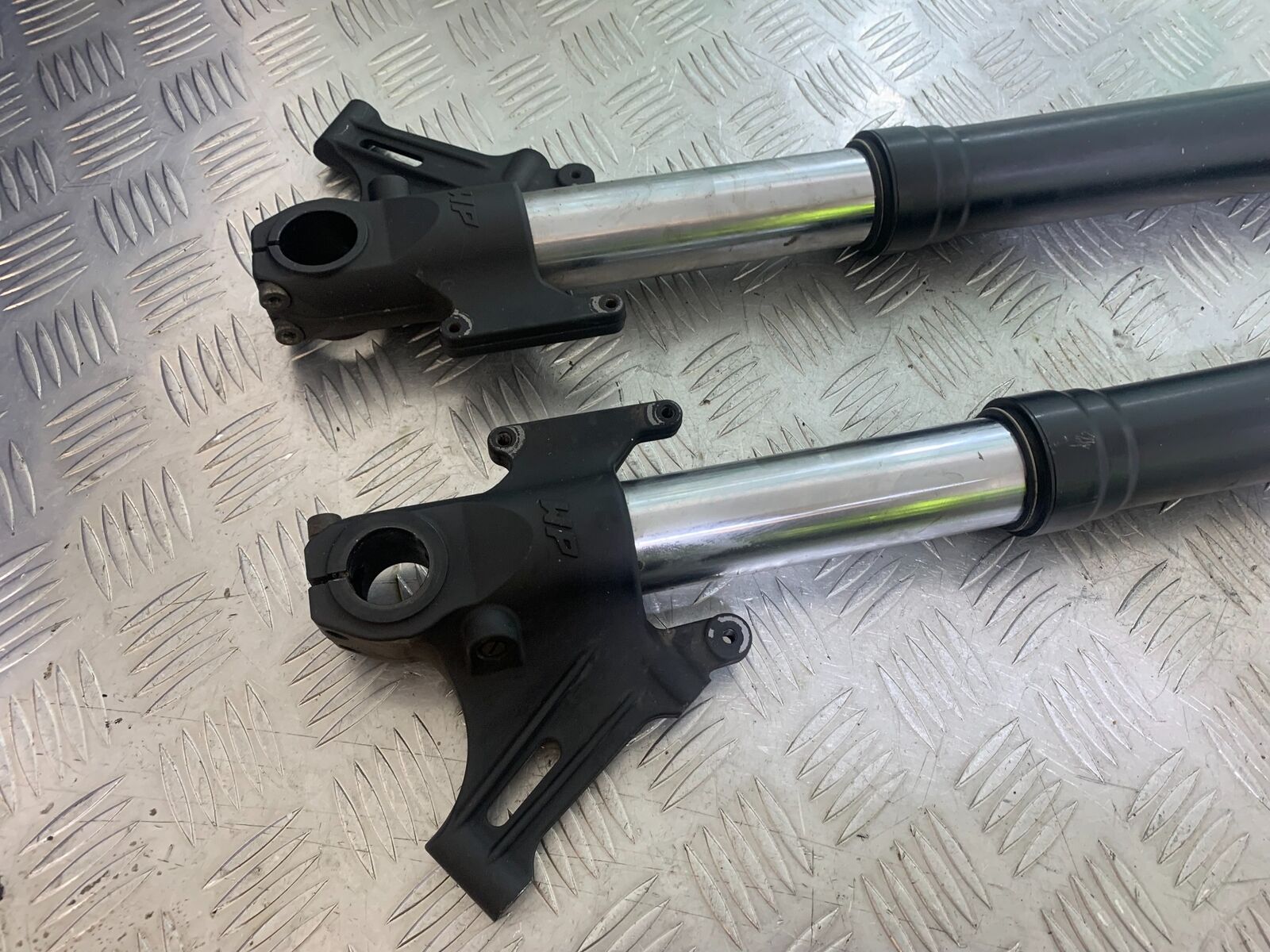 KTM 990 SUPERMOTO T FORKS  YEAR 2010-2011  (CMB1127)