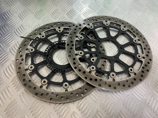 DUCATI DIAVEL 1200 FRONT BRAKE DISCS   YEAR 2014-17 (CMB1054)