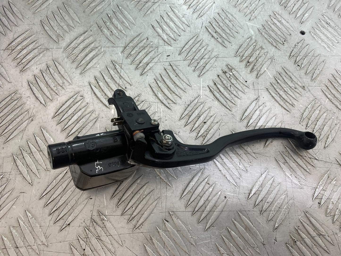 KTM RC125 RC 125 FRONT BRAKE MASTER CYLINDER   2014 2017 (CMB1199)