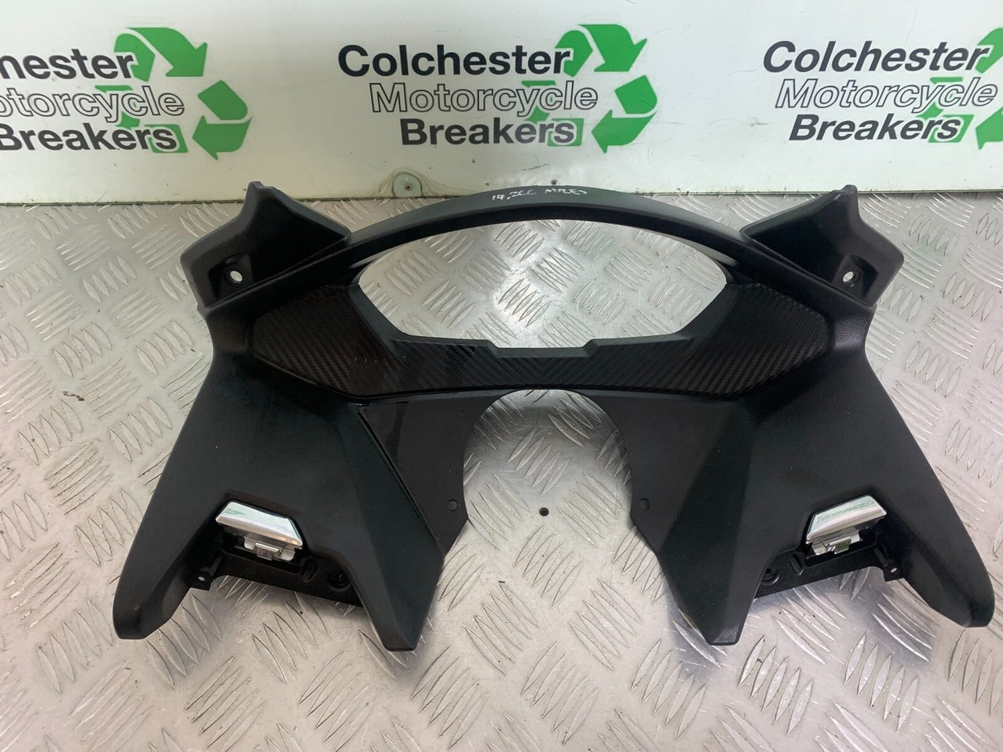 SUZUKI AN400 AN 400 BURGMAN CLOCKS SURROUND  YEAR 2017-2024 (CMB1118)