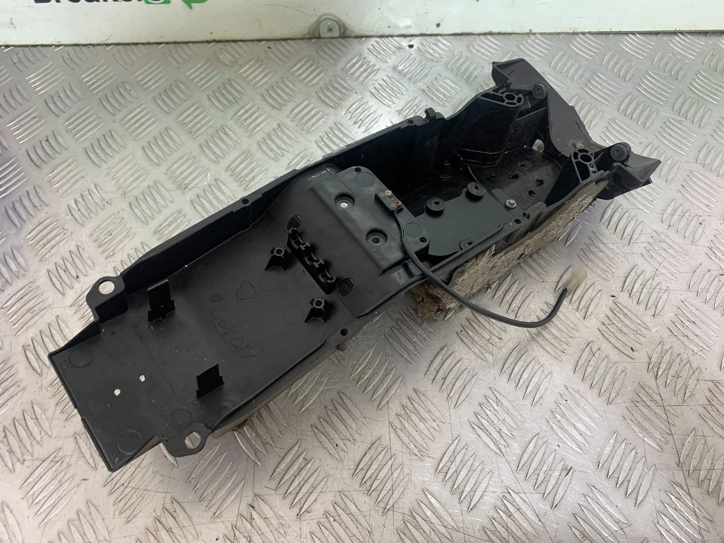 KTM 990 SUPER DUKE UNDERTRAY YEAR 2007-2011  (CMB1207)