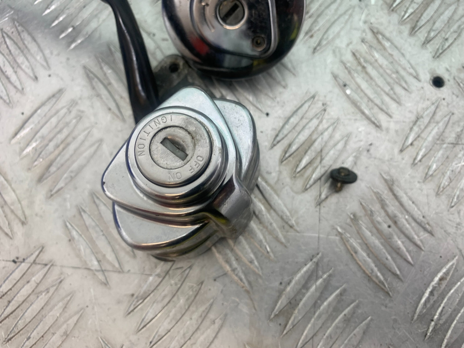HONDA VTX1300 S-6  LOCKS AND KEY  YEAR 2004-09 (CMB1159)