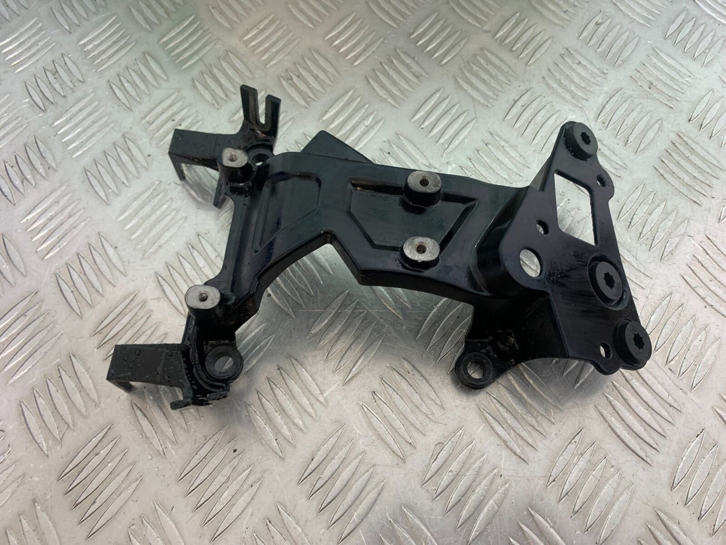 TRIUMPH TIGER 800 FAIRING BRACKET  YEAR 2011-2014 (CMB1113)
