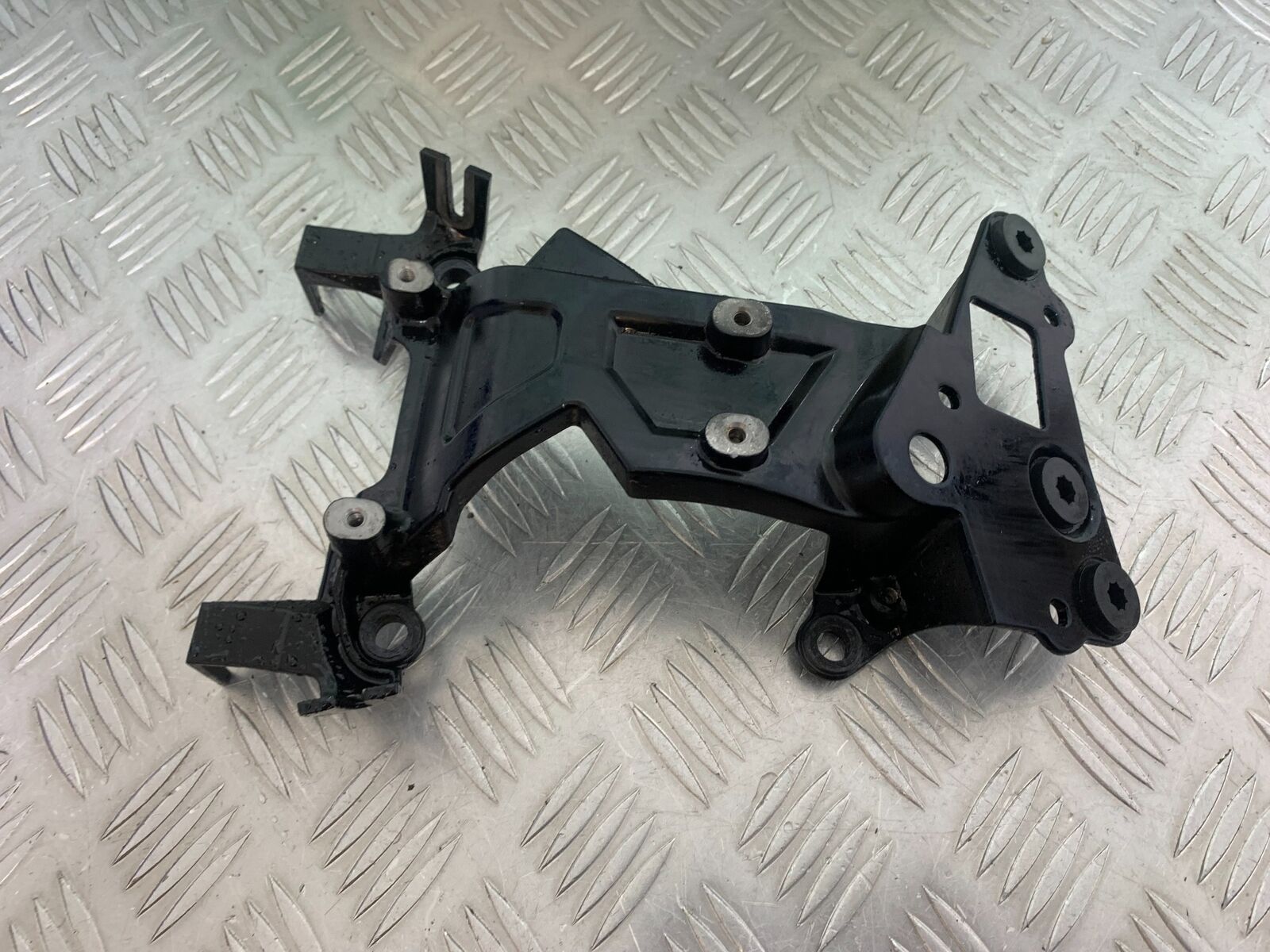TRIUMPH TIGER 800 FAIRING BRACKET  YEAR 2011-2014 (CMB1113)