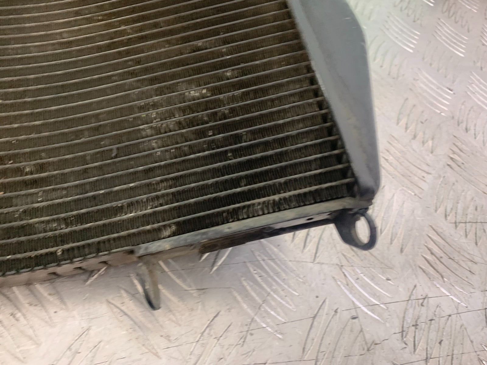 KAWASAKI ZX9R ZX9 C RADIATOR   YEAR 1998-99 (CMB1213)