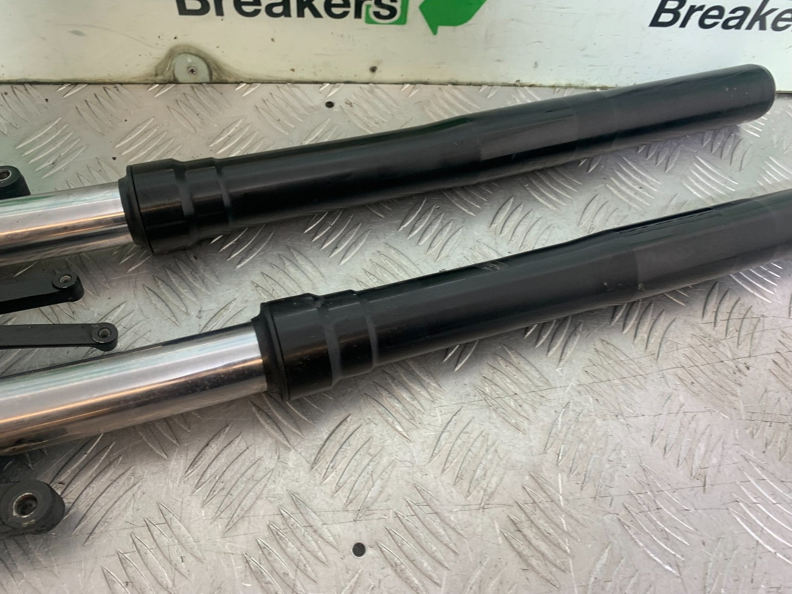 KAWASAKI 650 VERSYS FORKS (BENT SOLD AS PARTS) YEAR 2015-2018 (CMB1288)