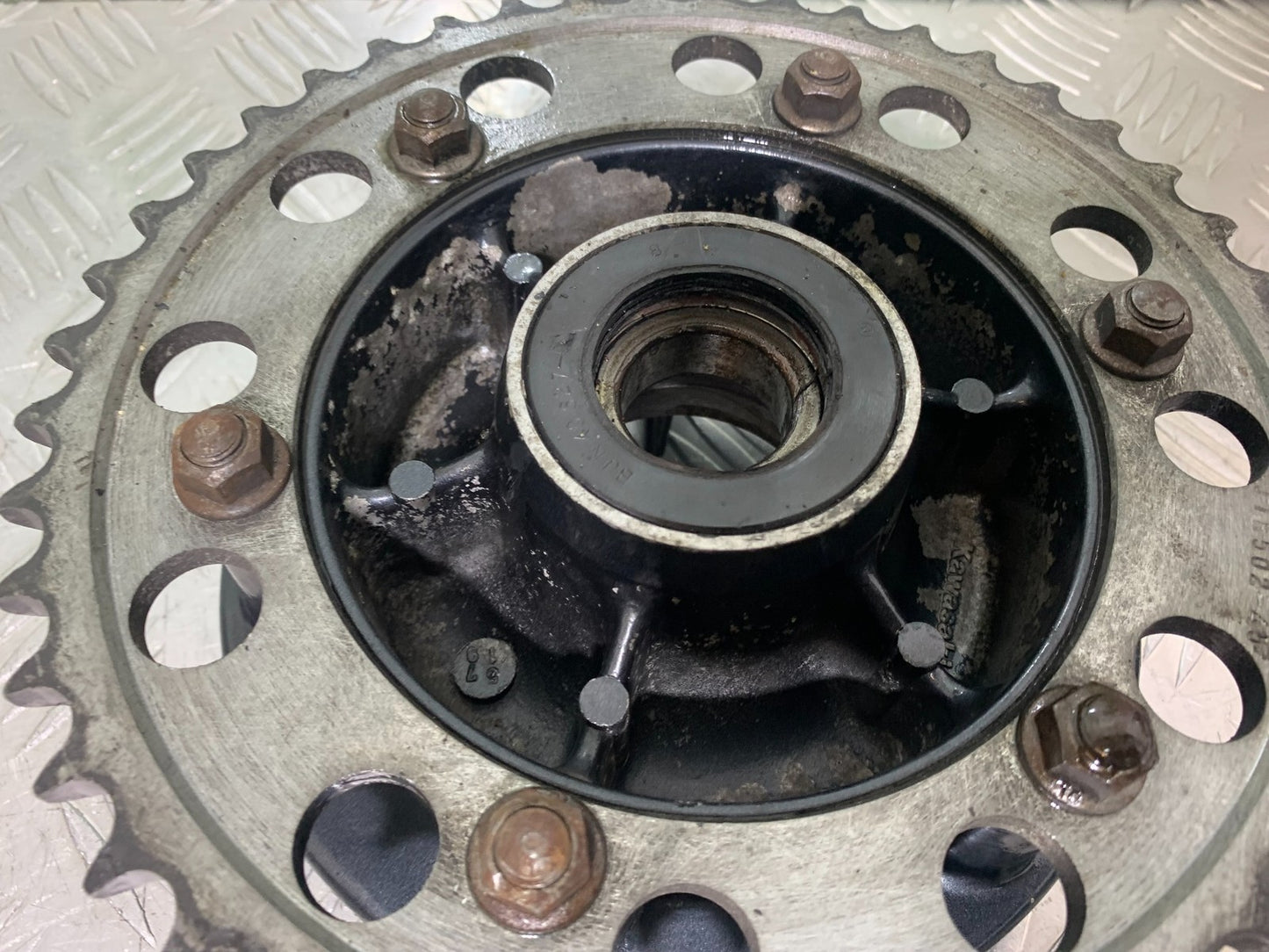 KAWASAKI ZZR1100 D SPROCKET CARRIER YEAR 1993-2001 (CMB1289)