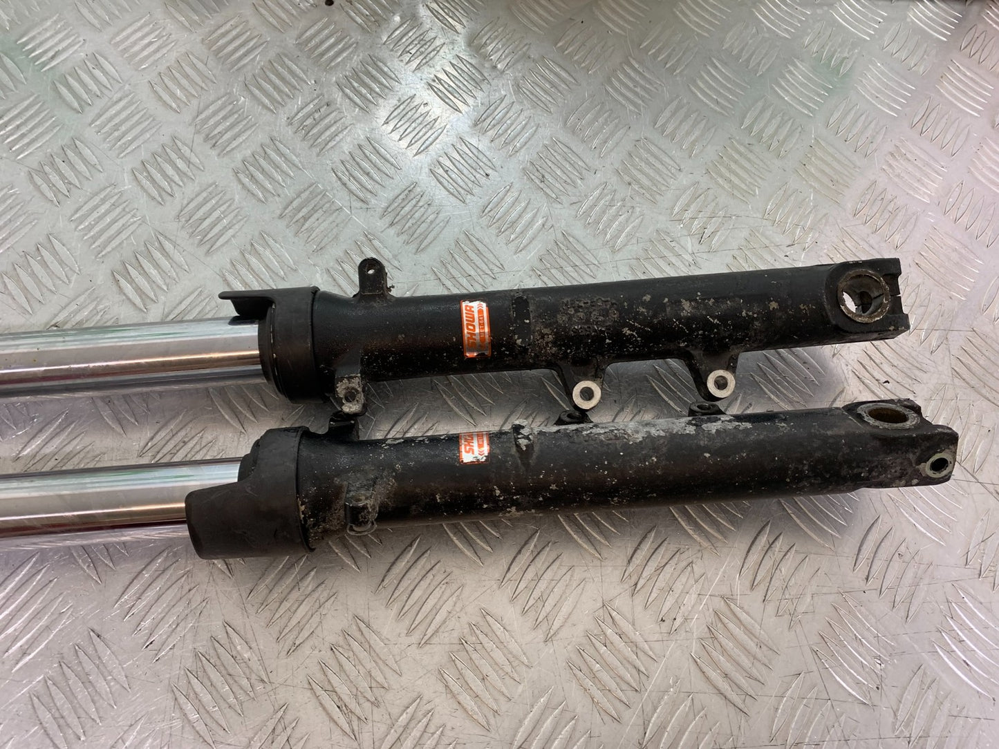 HONDA CBF500 CBF 500 FORKS YEAR 2004-2008  (CMB1294)