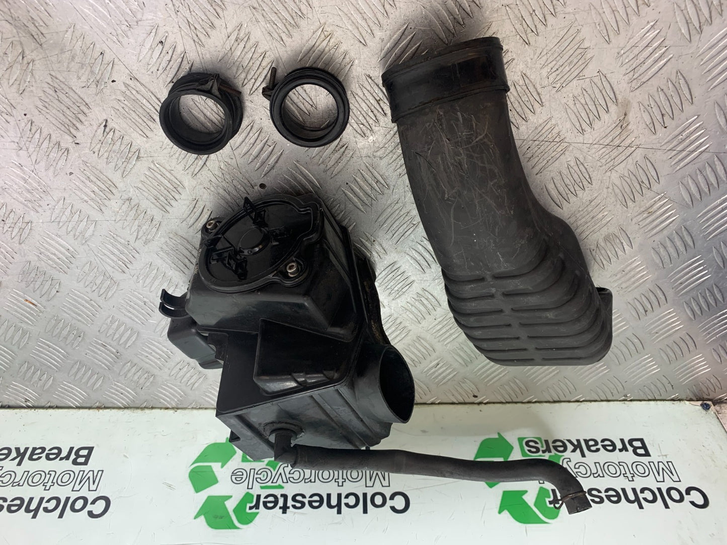 HONDA VT700 VT 700 SHADOW AIRBOX  YEAR 1984-85 (CMB1328)