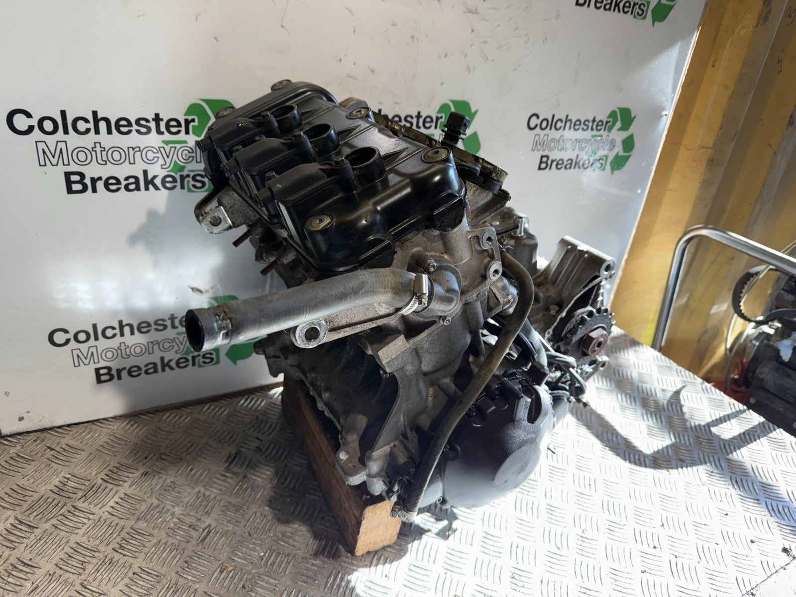 TRIUMPH 1050 SPRINT ST ENGINE YEAR 2004-2007 (CMB1197)