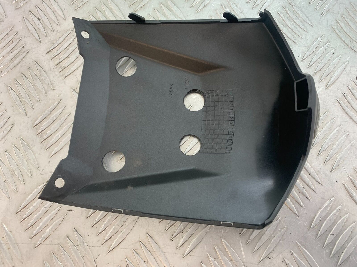 SUZUKI AN400 AN 400 BURGMAN TAIL PIECE JOINER YEAR 2017-2024 (CMB1118)
