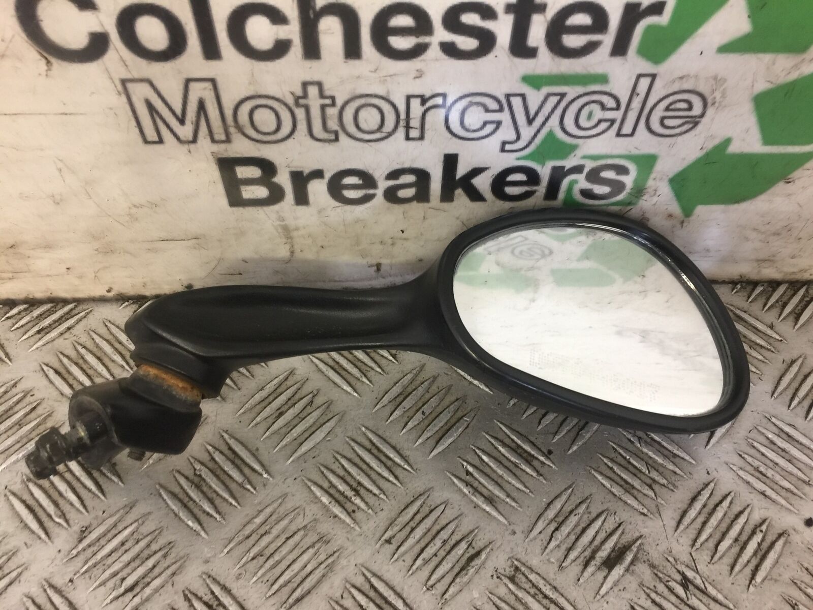 TRIUMPH TT600 TT 600 RIGHT MIRROR YEAR 2001 (STOCK 597)