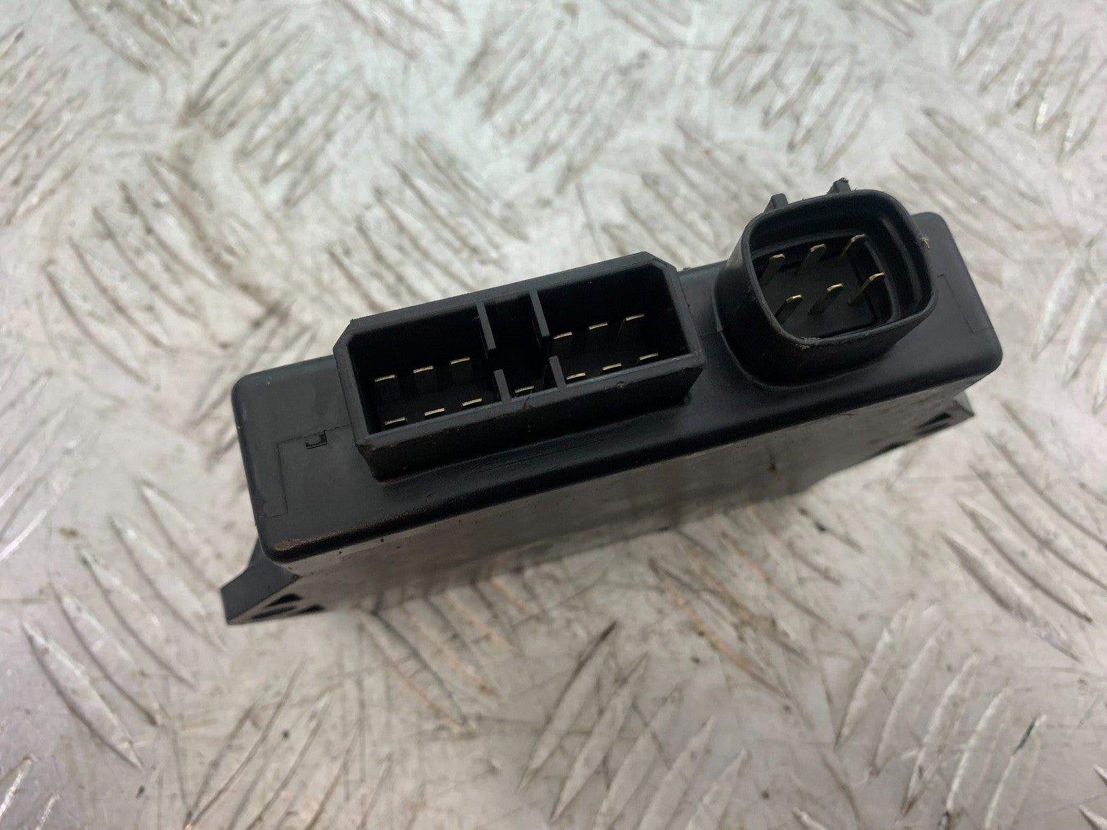 YAMAHA YZF R1 CDI UNIT  YEAR 1998-99 (CMB1291)
