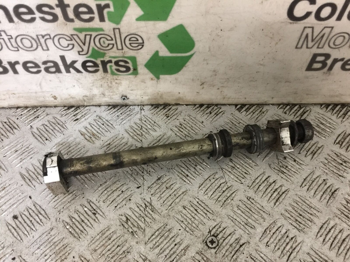 TRIUMPH 675 STREET TRIPLE REAR WHEEL SPINDLE  YEAR 2016 (STOCK 812)