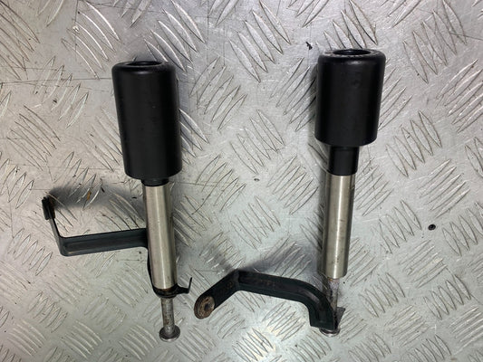 TRIUMPH 1050 SPRINT ST CRASH PROTECTORS    2004-2007 (CMB1197)