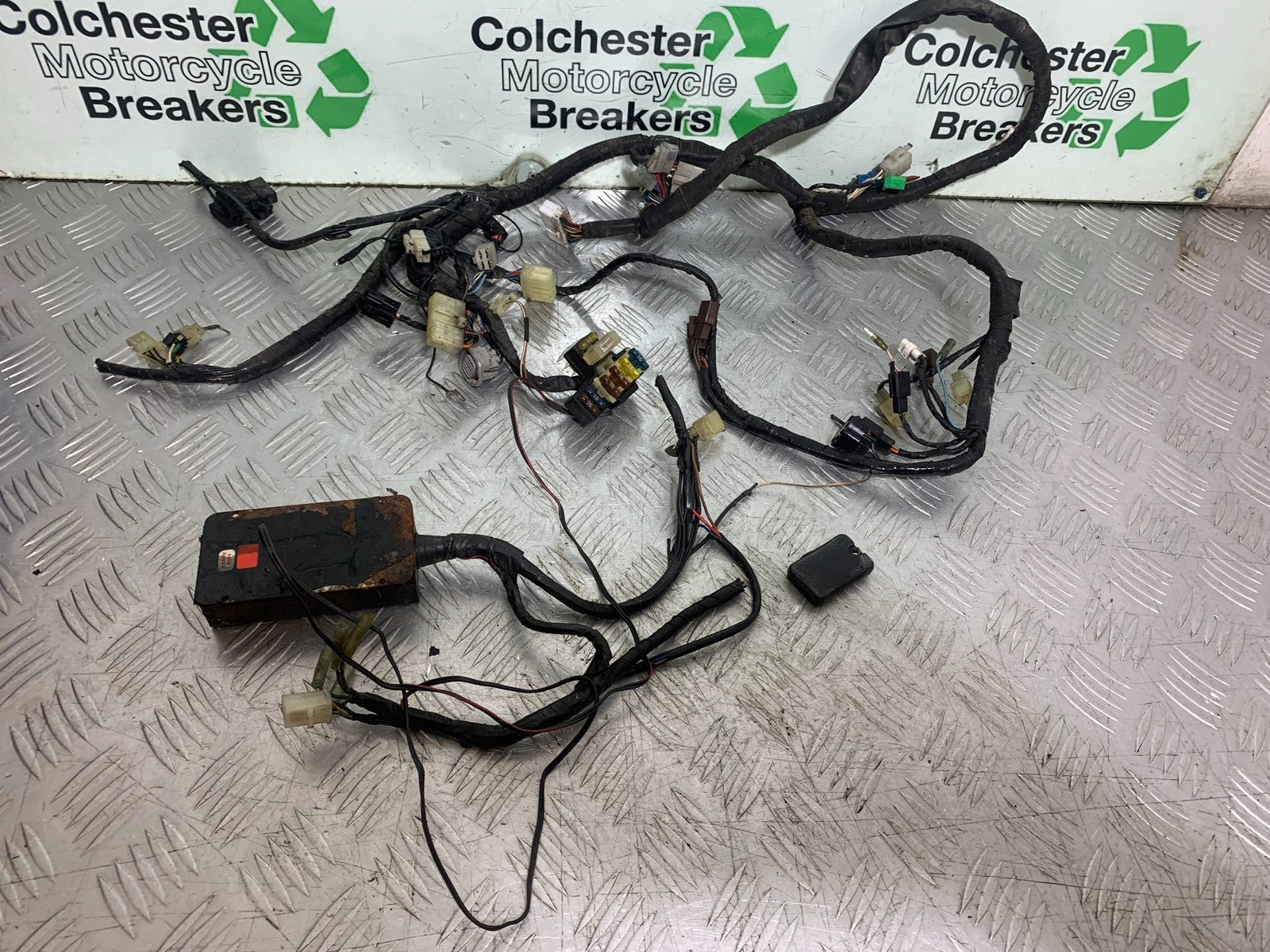 YAMAHA YZF R1 WIRING LOOM (SOLD AS PARTS)  YEAR 1998-99 (CMB1291)