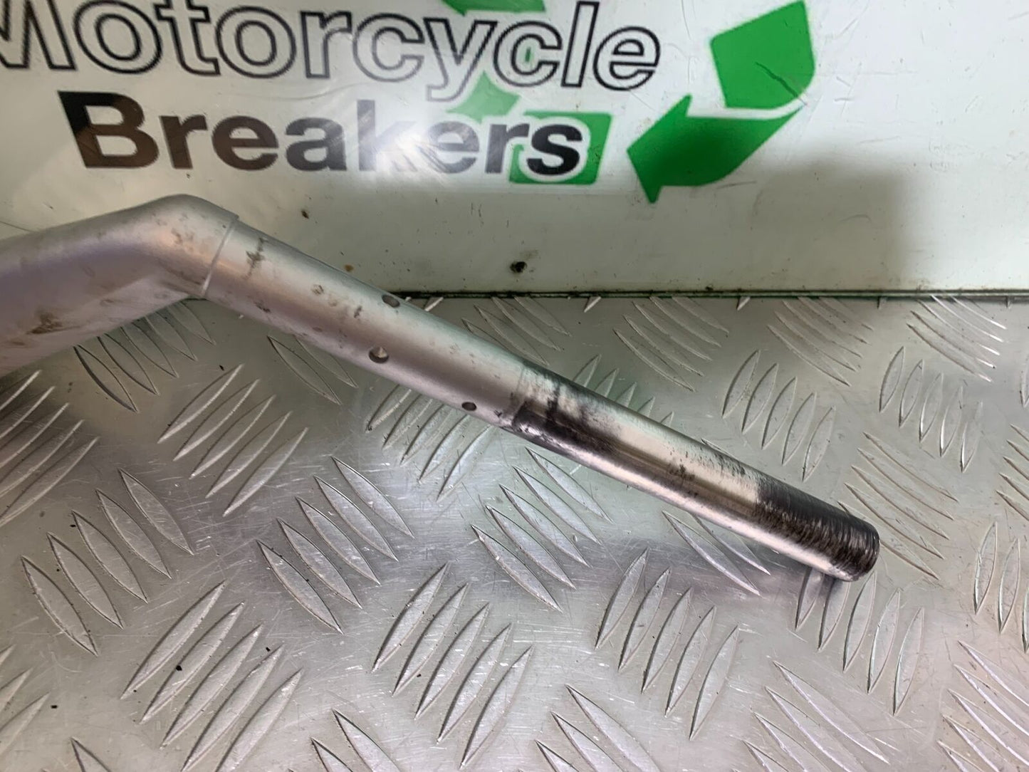 YAMAHA FJR1300 FJR 1300 RIGHT HANDLEBAR   YEAR 2001-05 (CMB1005)
