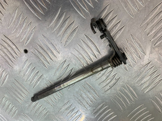 YAMAHA XT125X XT125 X GEAR LEVER  SHAFT  YEAR 2008 (STOCK 857)