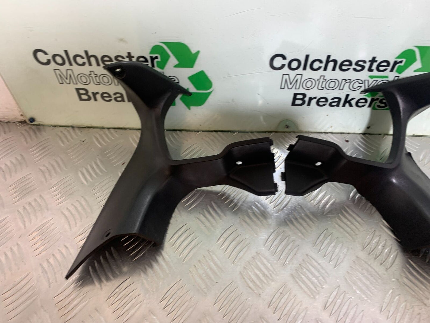 HONDA CBR1100 BLACKBIRD TOP FAIRING INFILLS  YEAR 1996-1998 (CMB1017)