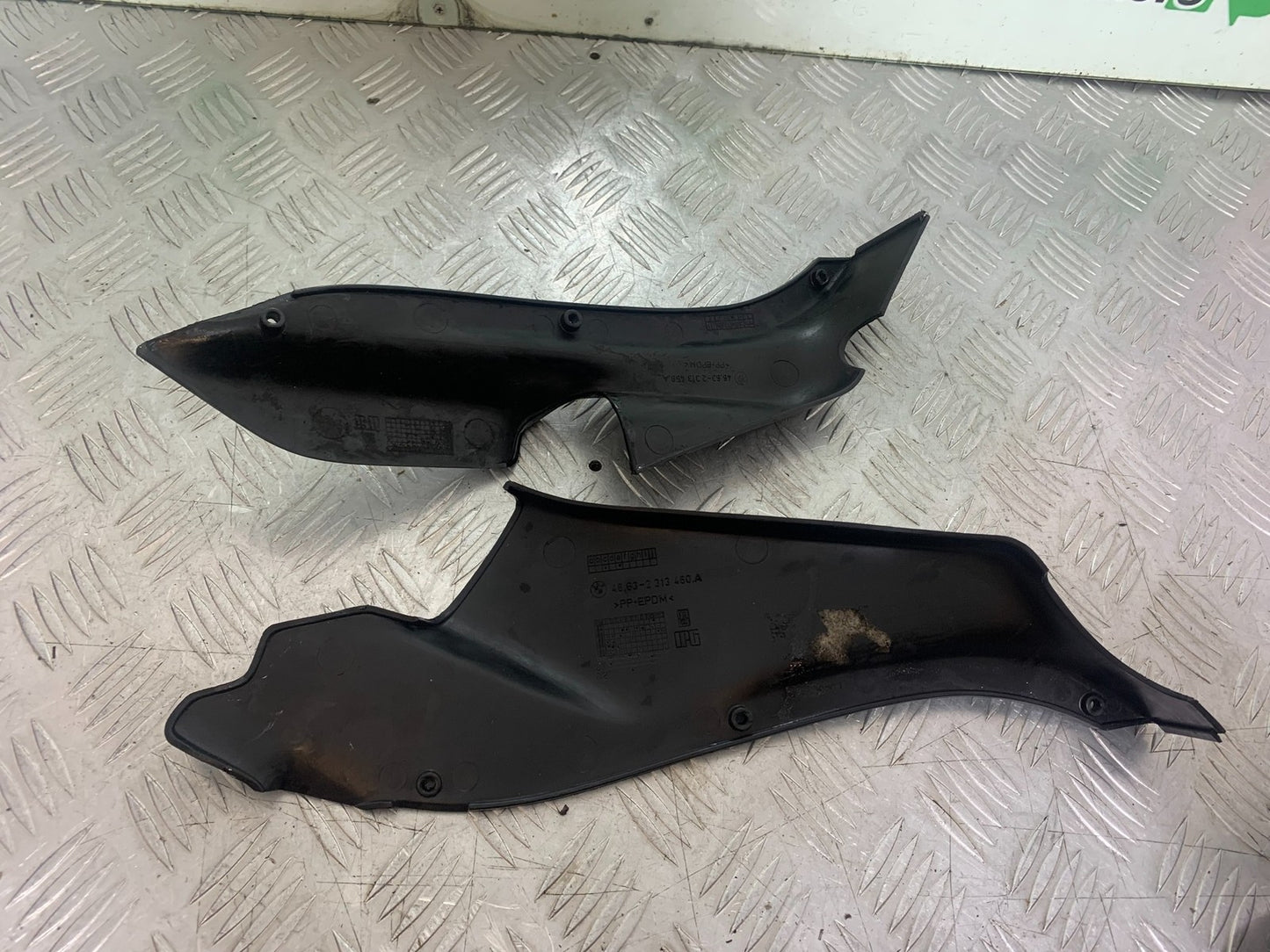 BMW R850 R R850R LEFT AND RIGHT LOWER TANK PANELS YEAR 1994-2002 (CMB1170)