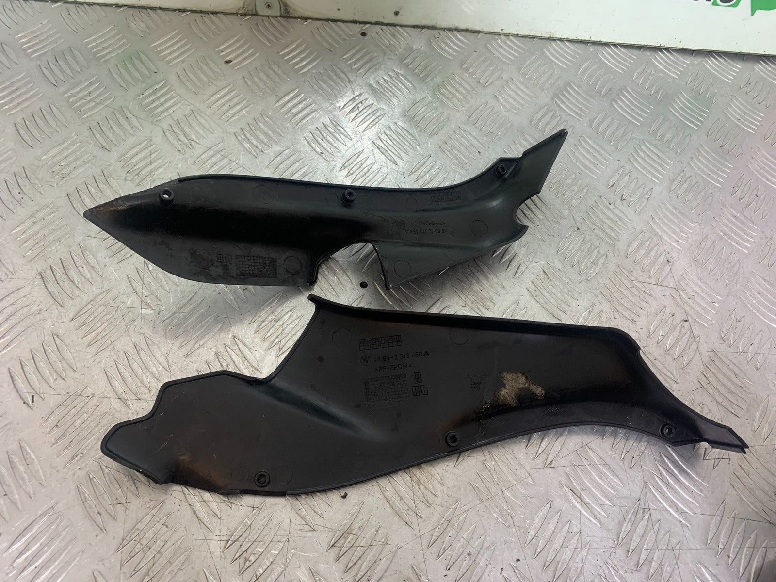 BMW R850 R R850R LEFT AND RIGHT LOWER TANK PANELS YEAR 1994-2002 (CMB1170)