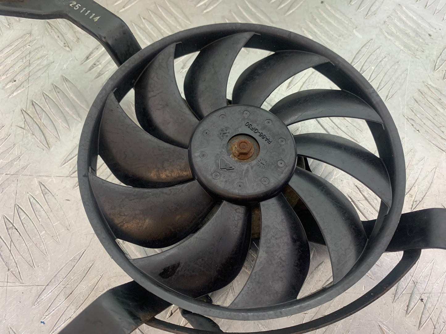 TRIUMPH 675 STREET TRIPLE RADIATOR FAN  2013-2016 (CMB1186)