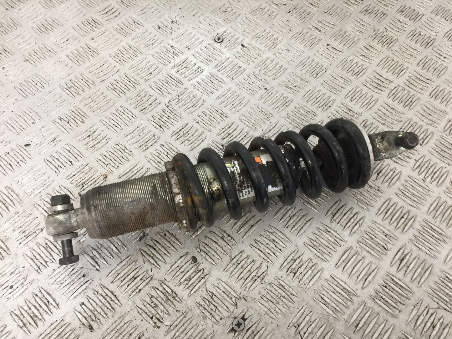 VICTORY V92 C REAR SHOCK YEAR 2004 (STOCK 765)