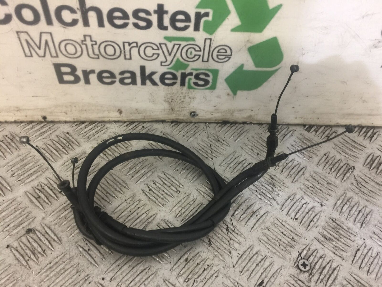 SUZUKI RF600 RF 600 THROTTLE CABLES YEAR 1996 (STOCK 679)