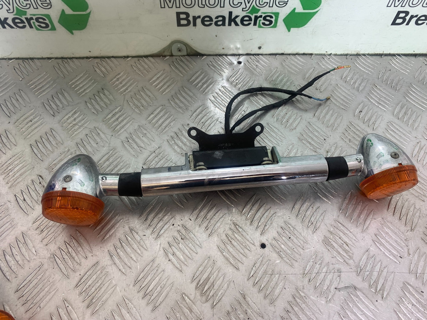 HONDA VTX1300 S-6  FRONT INDICATORS AND BRACKET  YEAR 2004-09 (CMB1159)