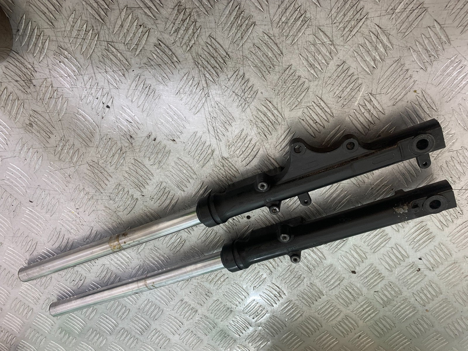YAMAHA YS125 YS 125 FORKS YEAR 2017-2021 (CMB1321)