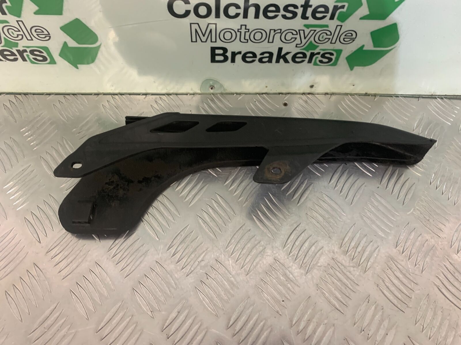 HONDA XL650 V TRANSALP CHAIN GUARD   YEAR 2001-2006 (STOCK 975)