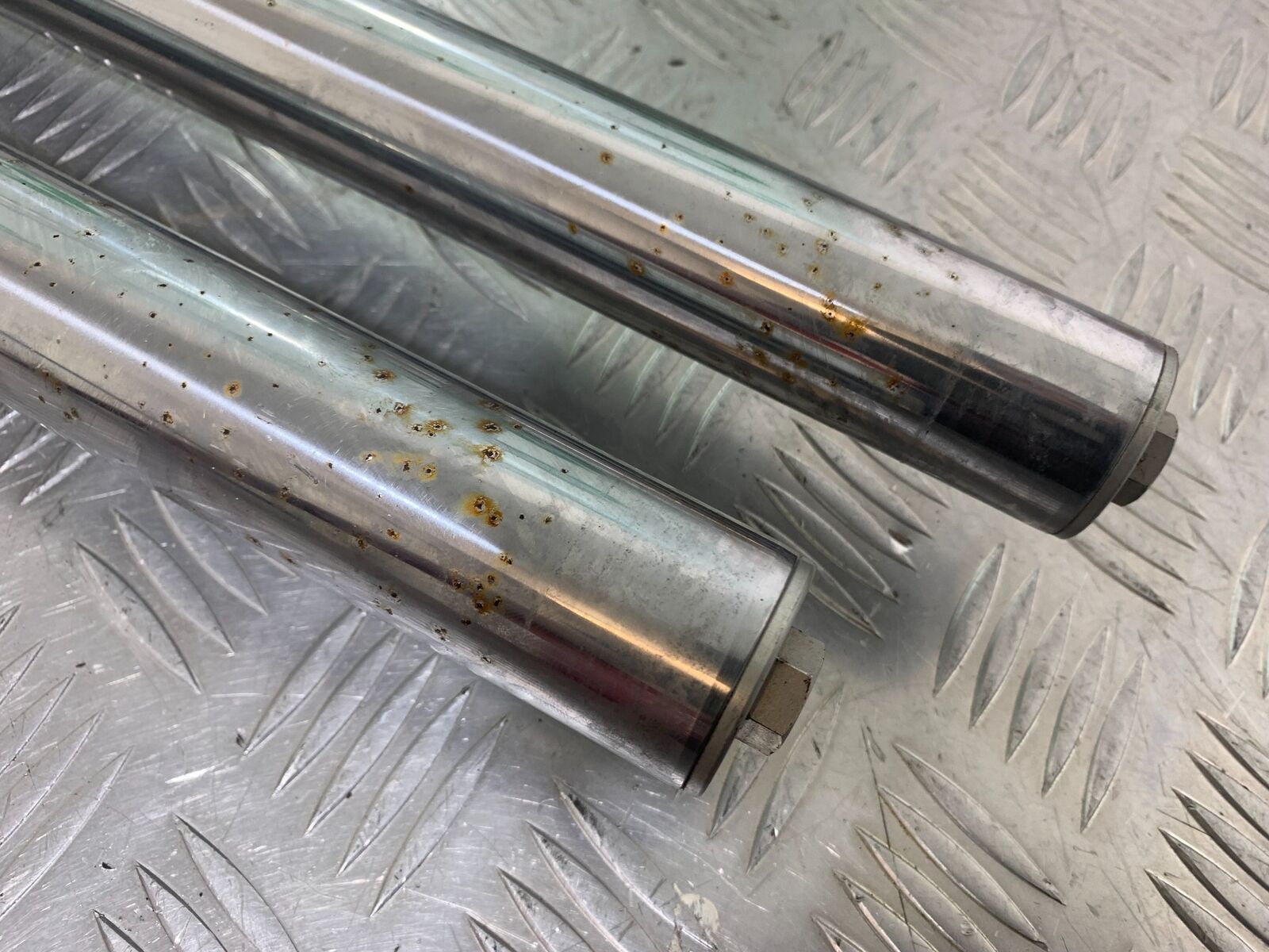 HONDA CB600 CB 600 HORNET FORKS   YEAR 1998 -2002 (CMB1126)