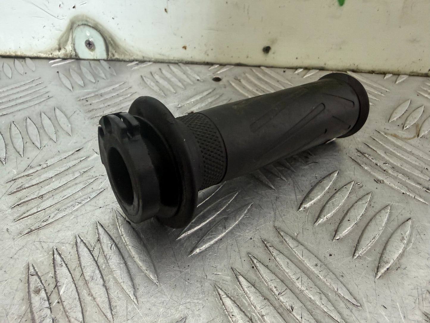 YAMAHA XT660 OEM THROTTLE TWIST GRIP YEAR 2004-2016