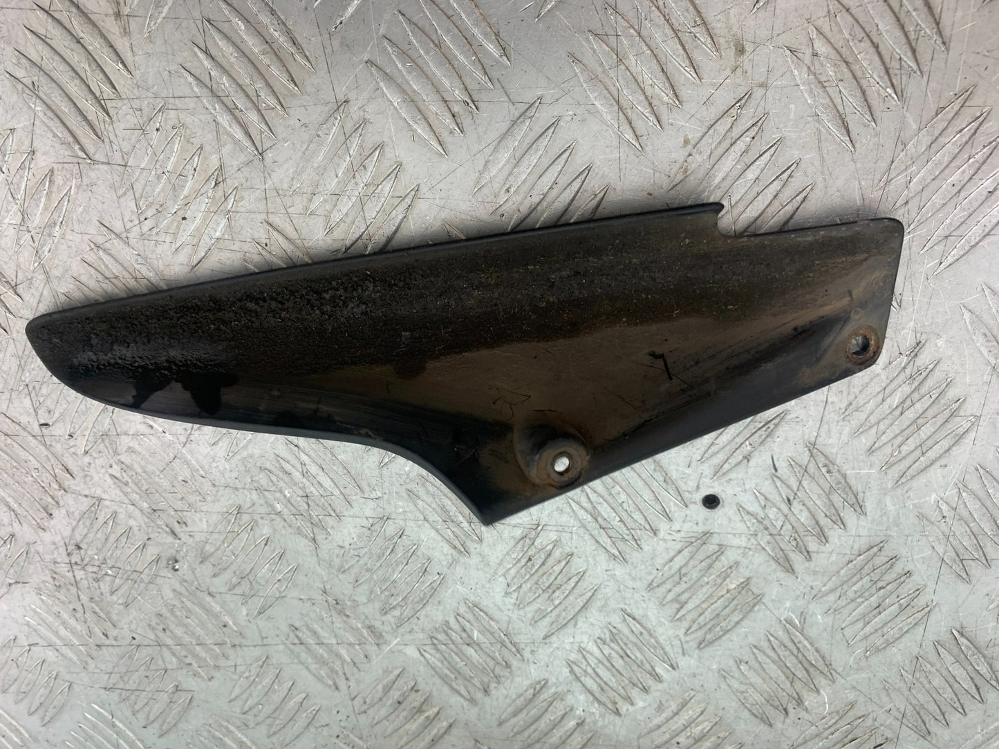 KAWASAKI ER6 F ER6F CHAIN GUARD  YEAR 2005-2008 (CMB1277)