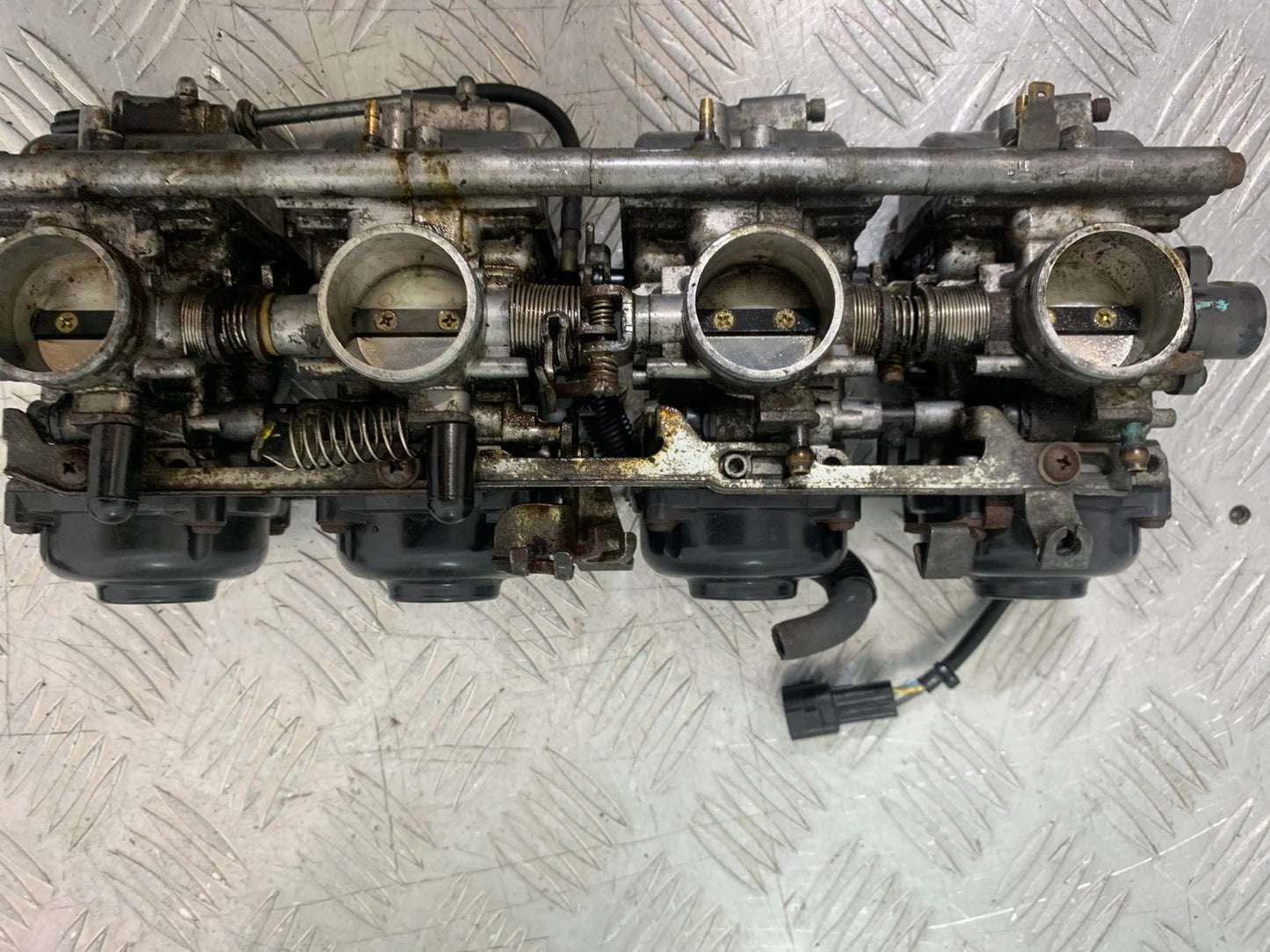 SUZUKI GSF600 GSF 600 BANDIT CARBS (SOLD AS PARTS)   2000-2004 (CMB1269)