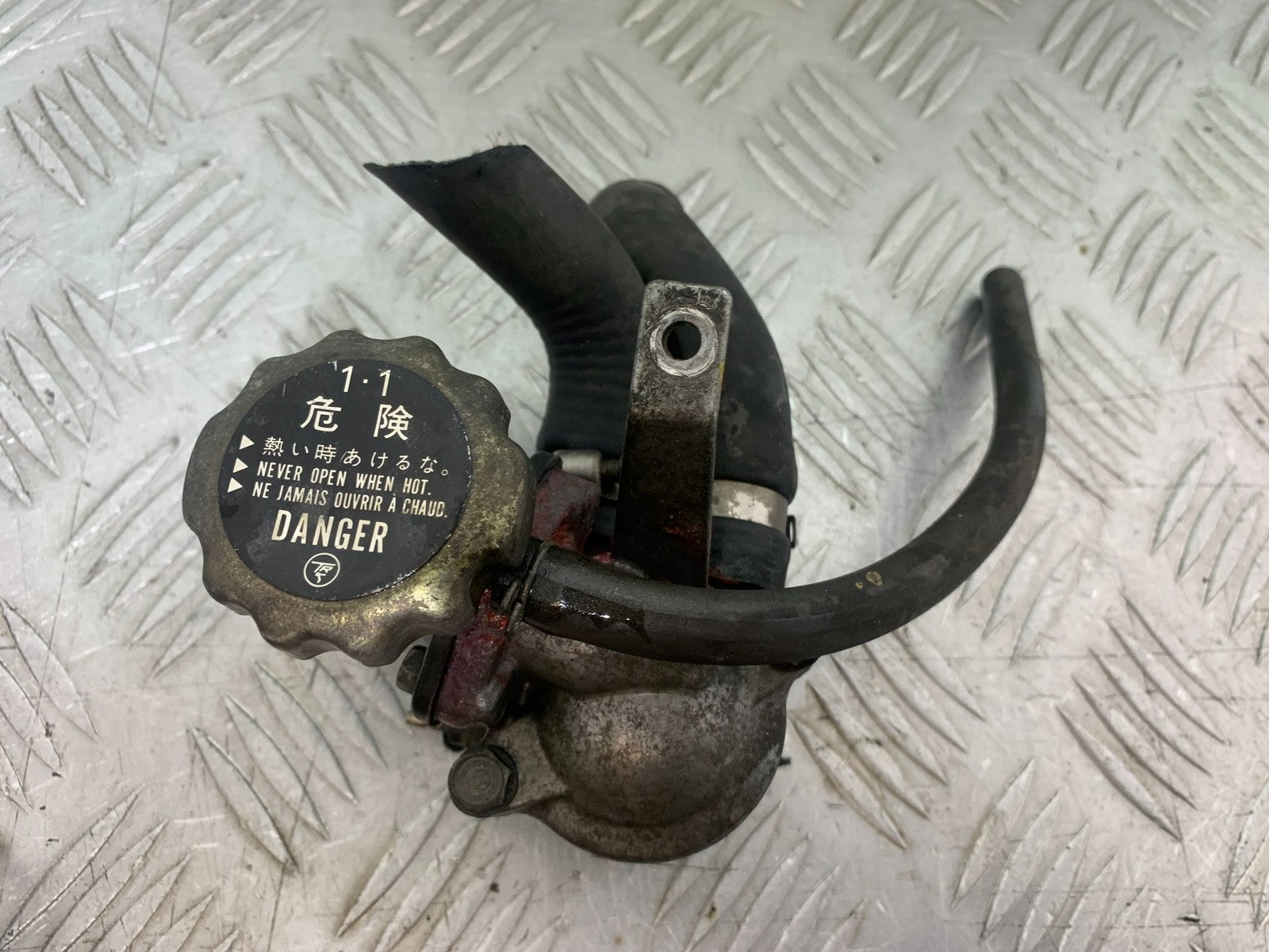 HONDA NTV 600 REVERE THERMOSTAT  YEAR 1988-1996  (CMB1281)