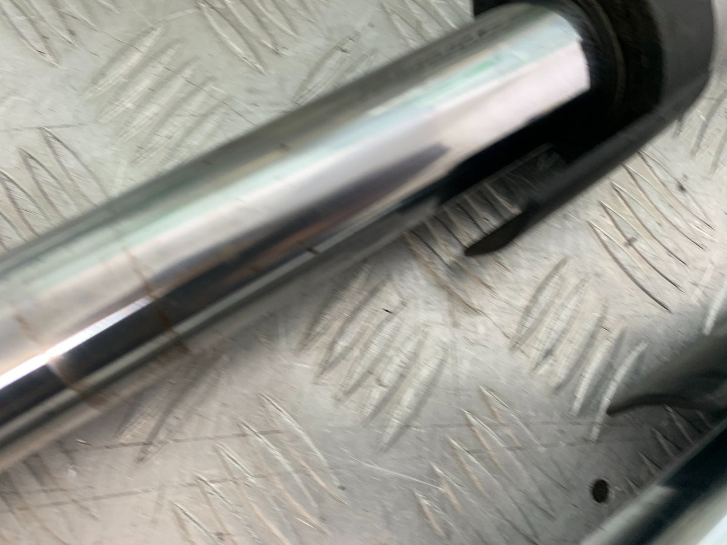 TRIUMPH 955i SPRINT ST FORKS  YEAR 1999-04 (CMB1230)