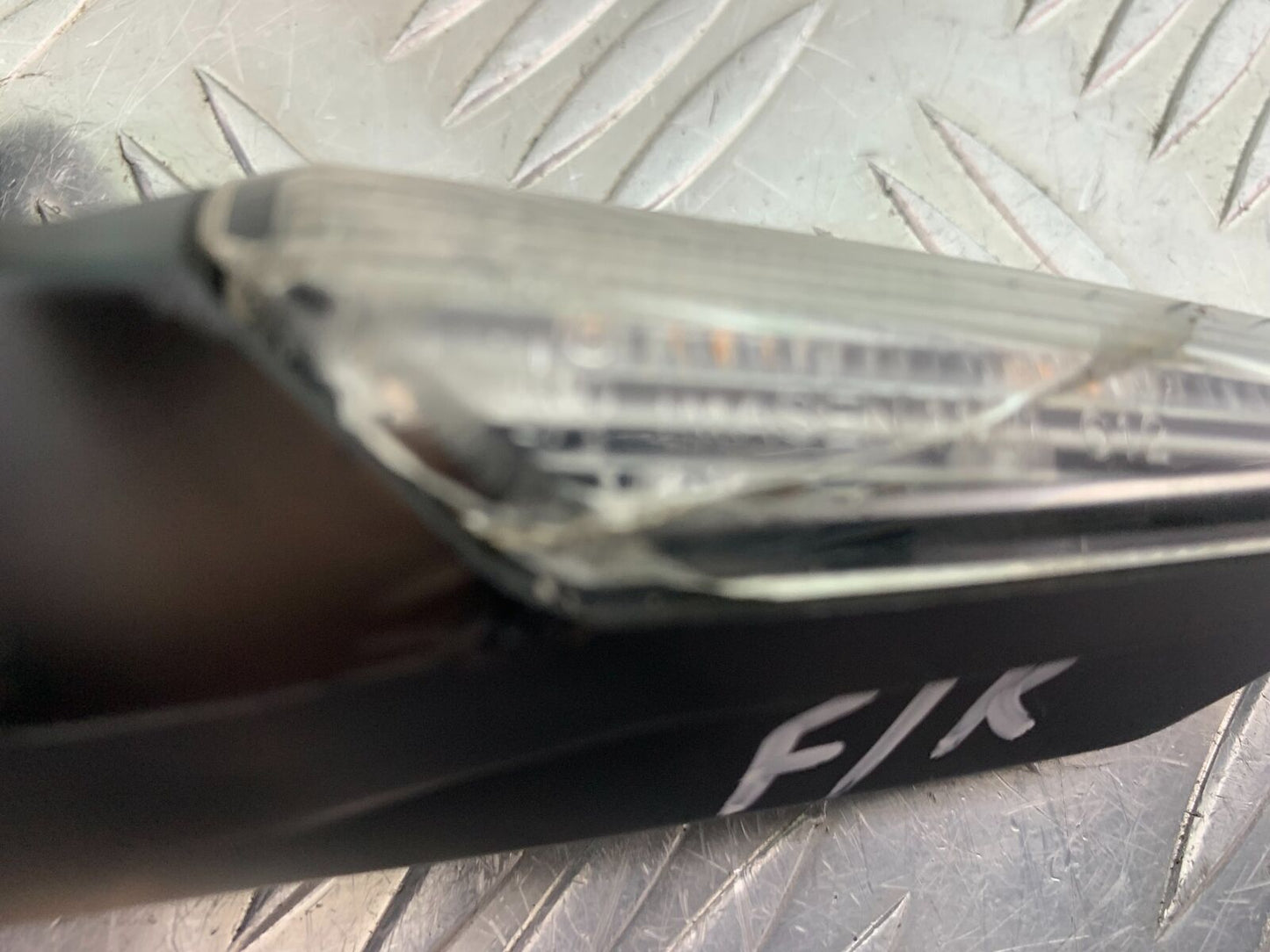 HONDA CRF1000 (DCT) AFRICA TWIN FRONT RIGHT INDICATOR    YEAR 2017 (CMB1030)