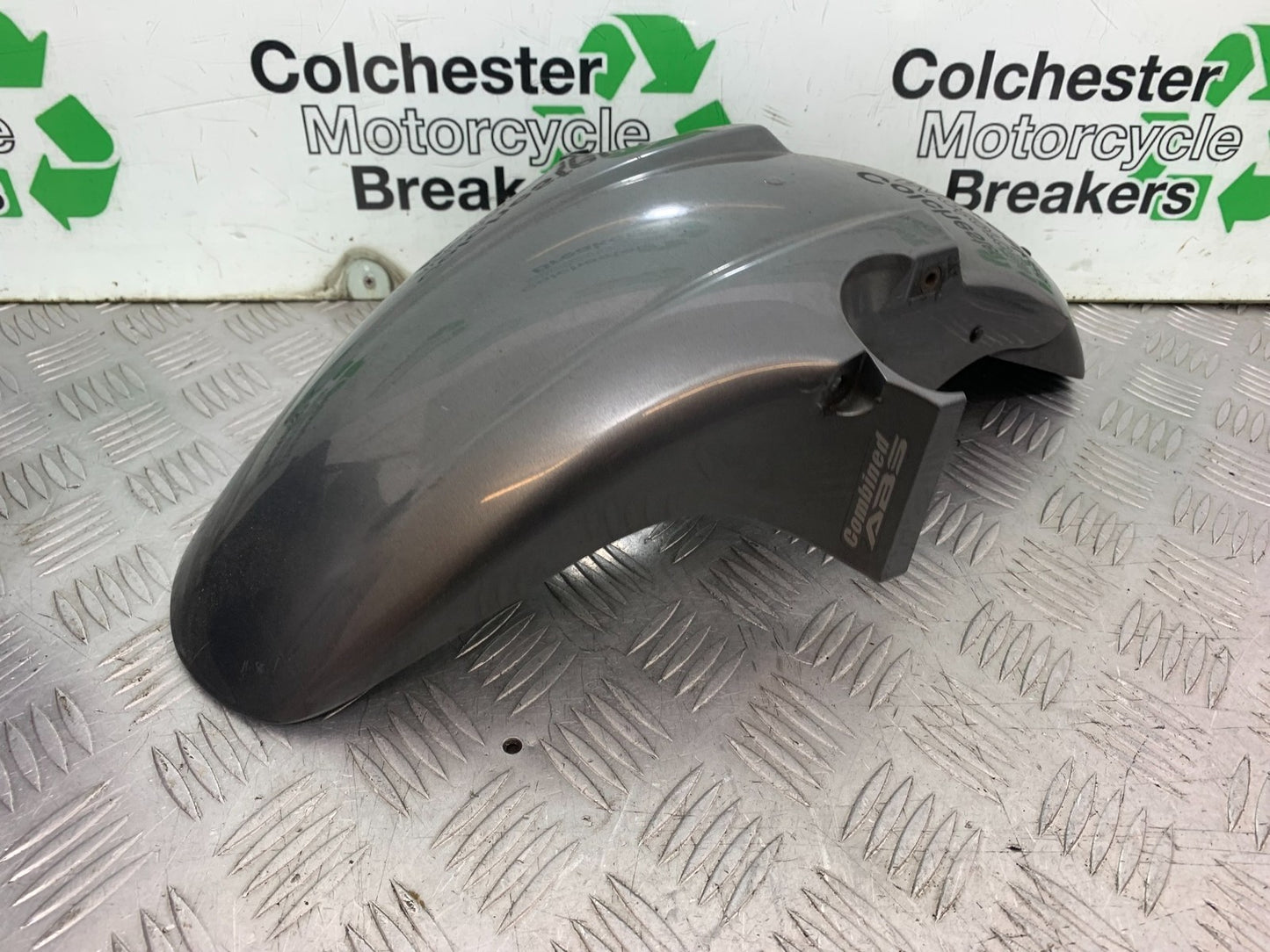 HONDA CBF600 CBF 600 FRONT MUDGUARD  YEAR 2004-07  (CMB1305)