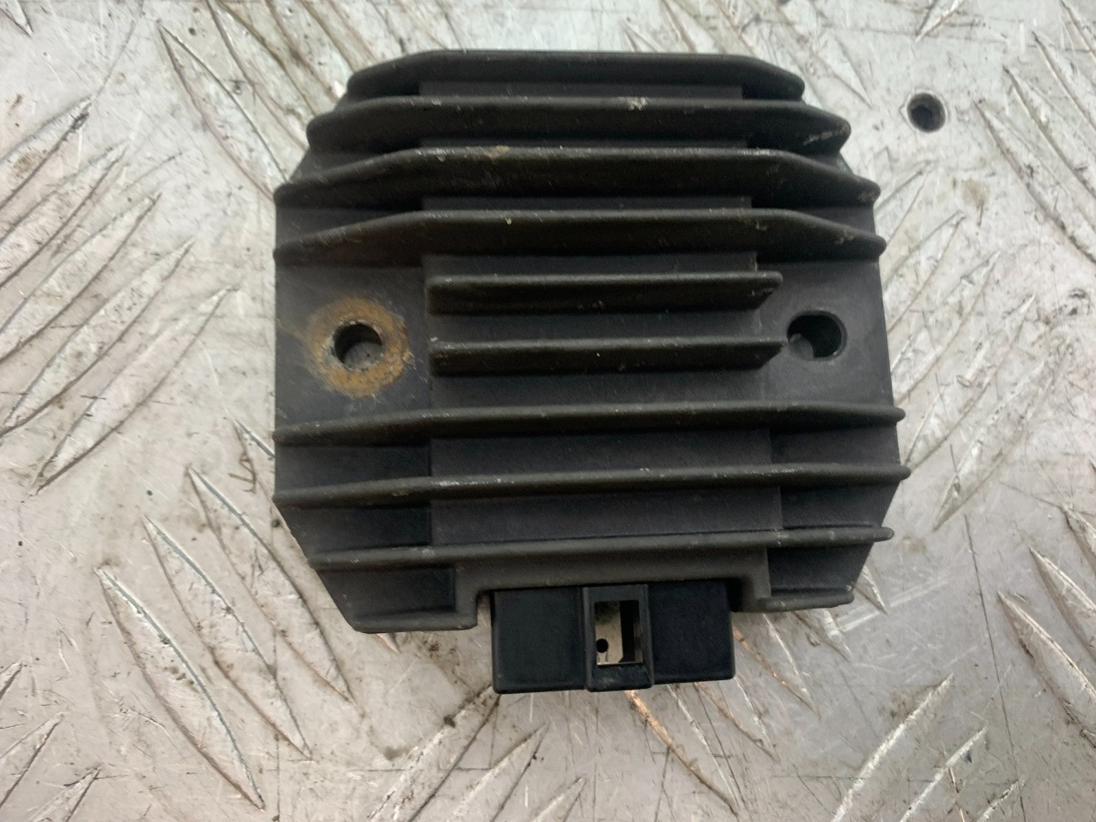 YAMAHA YZF R1 REGULATOR   YEAR 1998-99 (CMB1291)